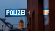 Skurriler Polizeieinsatz in Köthen: Betrunkener meldet sich nach Krankenfahrstuhl-Spritztour