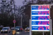 Spritpreise erreichen Rekordmarke: Super E10 über 2 Euro, Diesel steigt weiter