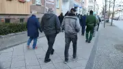 Stiller Protest in Wittenberge: Polizei prüft 'Montagsspaziergang' auf Verstöße gegen Versammlungsrecht