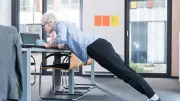 Studie belegt: Mini-Workouts im Büro senken Blutzucker und verbessern Stoffwechsel