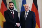 Syrischer Übergangspräsident al-Scharaa besucht Berlin: Gespräche über Flüchtlinge und Wiederaufbau