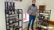 Tag der offenen Töpferei in MV: Elke Ludwig zeigt ihre Keramikkunst in neuer Werkstatt