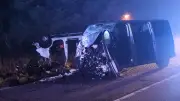 Tödlicher Frontalcrash auf Sylt: VW-Bus kracht in Renault-Transporter - 67-Jähriger stirbt