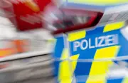 Tödlicher Verkehrsunfall bei Bernburg: 28-jähriger E-Bike-Fahrer stirbt nach Kollision mit Transporter