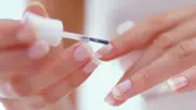 Touchscreen-tauglicher Nagellack: Neue Lösung für lange Fingernägel