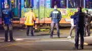 Tragödie in Frankfurt: 18-Jähriger stirbt unter Straßenbahn vor Notaufnahme