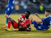 Verletzungsdrama bei Mainz 05: Silas muss in Conference League vom Feld getragen werden