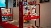 VfB Stuttgart präsentiert historische Trikot-Schätze im Wert von fast 200.000 Euro