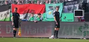 Videobeweis im Fußball: Ärger erreicht neue Stufe mit abgesteckten Bildschirmen