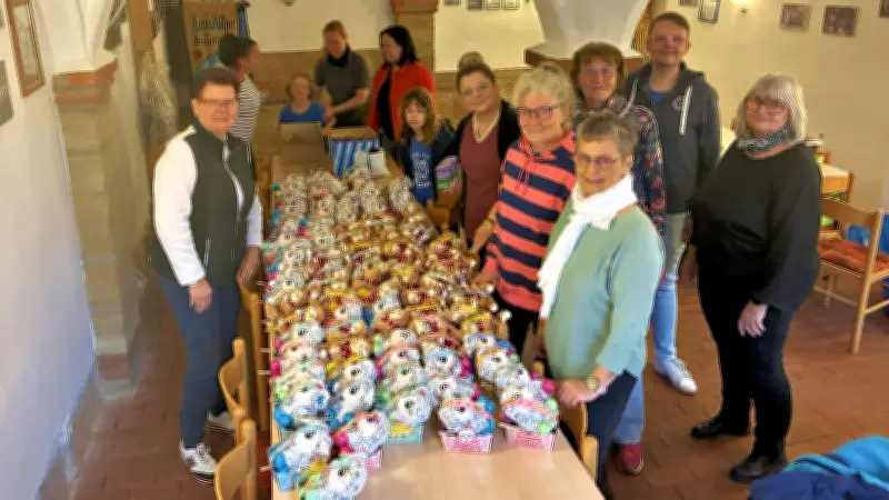 100 Osterkörbchen in Leißling gepackt: Eine besondere Tradition im Burgenlandkreis