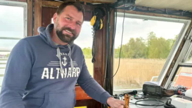 100 Stunden Einsatz für Timmy: Vorpommerscher Reeder rettet gestrandeten Ostsee-Buckelwal