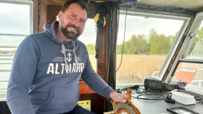 100 Tage Einsatz: Reeder will gestrandeten Ostsee-Wal in die Nordsee schleppen