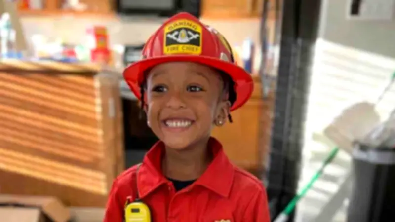 11-Jähriger wegen Mordes an seinem 5-jährigen Bruder angeklagt – Tragödie in Colorado