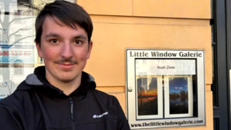 15-Jähriger aus Volksdorf eröffnet erste Fotoausstellung in Berliner Galerie