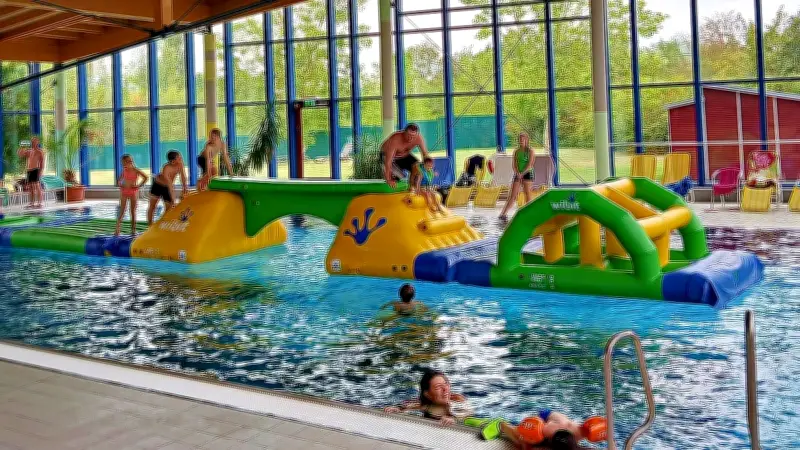 25 Jahre Woliday Wolfen: Wasserparcours, Bodypainting und Limbo