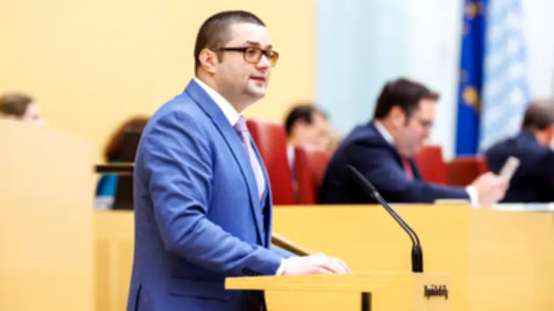 AfD-Abgeordneter Jurca hält an verurteiltem Vergewaltiger als Mitarbeiter fest