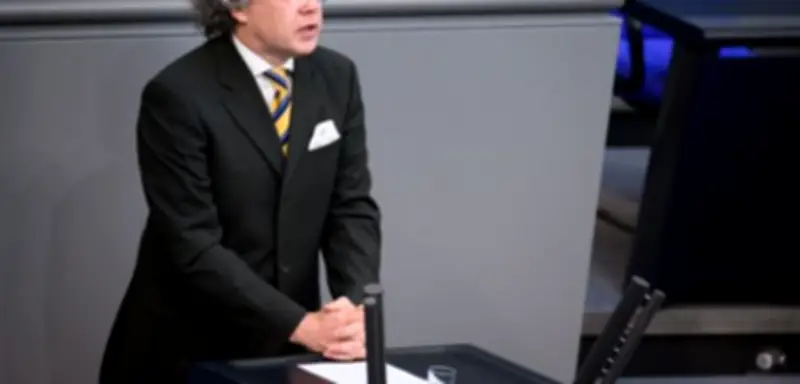 AfD-Abgeordneter Moosdorf droht Strafe nach scharfem Angriff auf Fraktionsvize Frohnmaier