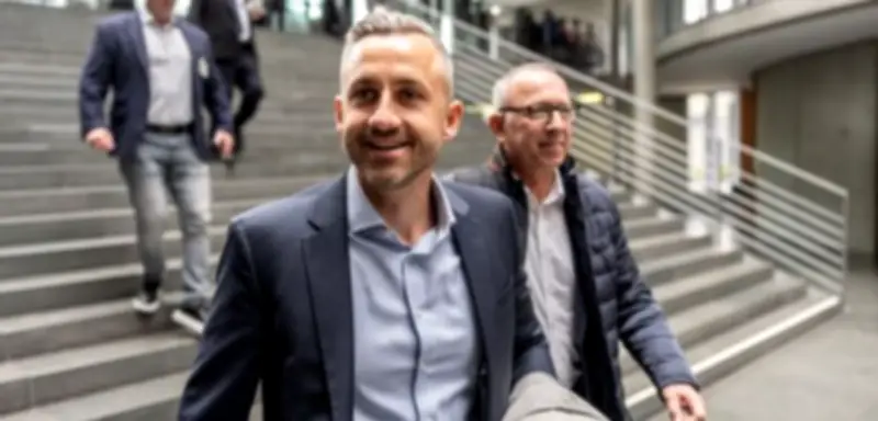 AfD bereitet sich auf Regierungsbeteiligung in Ostdeutschland vor