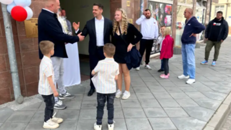 AfD eröffnet Büro in Prenzlau ohne Parteiemblem: Vandalismusangst als Grund