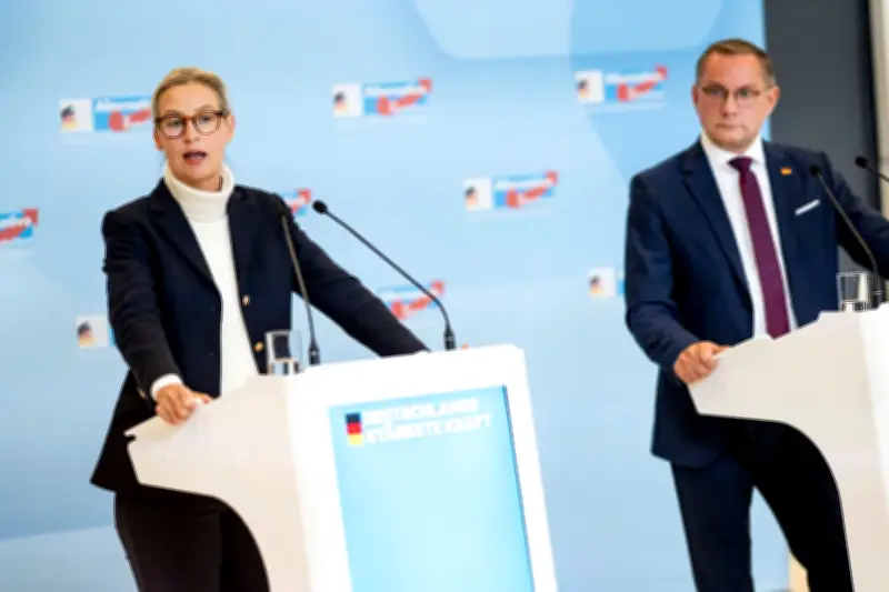 AfD-Klausur in Cottbus: Strategie im Fokus, Streitpunkte ausgeklammert