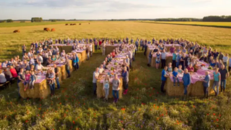 Agrarbetrieb plant Weltrekord: Größtes Wiesencafé der Welt zum Pasewalker Jubiläum