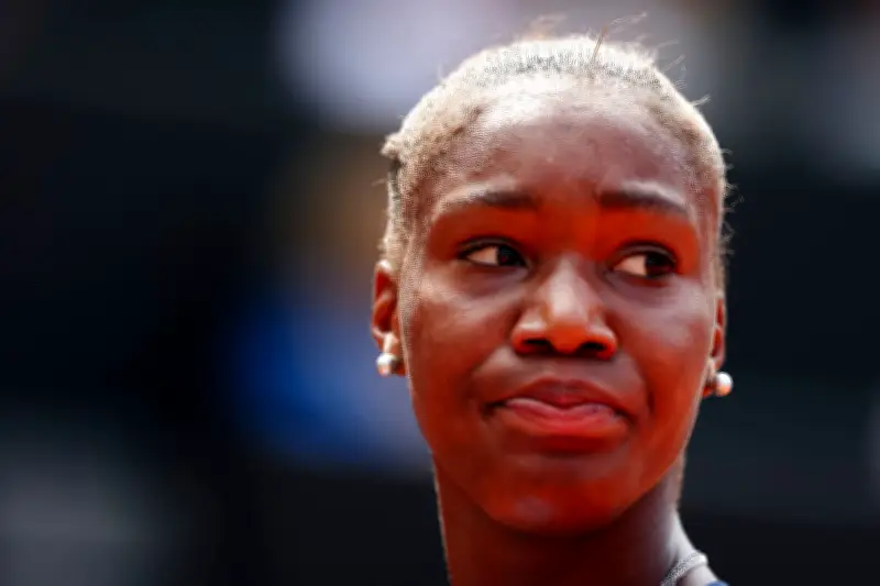Akugue triumphiert: Deutscher Frauen-Tennisteam startet erfolgreich im Billie Jean King Cup