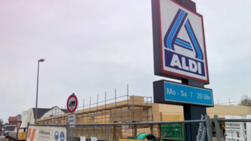 Aldi-Neueröffnung in Güstrow verzögert sich – Kunden müssen bis Juli warten