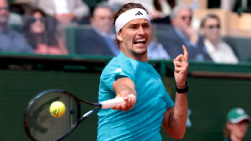 Alexander Zverev benötigt neuen Handy-Code nach TV-Einblick - Tennis-Star kämpft auch gegen Sinner