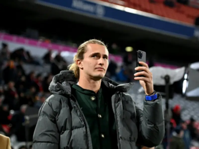 Alexander Zverev: Tennis-Star setzt beim Bayern-Spiel auf Manuel Neuer