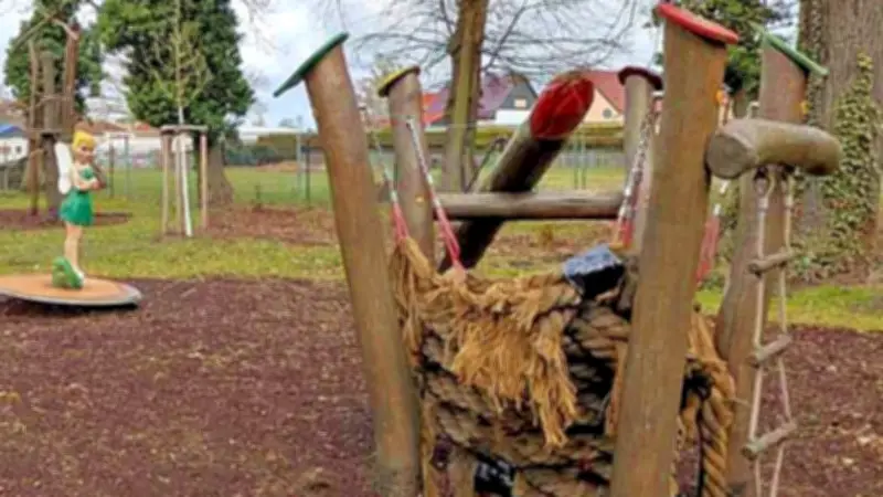 Altjeßnitz: Neuer Spielplatz ersetzt kostenpflichtigen im Gutspark – Familien profitieren