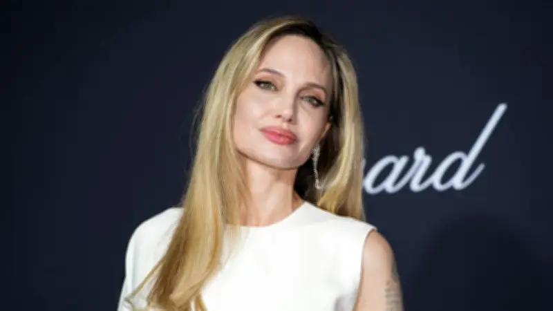 Angelina Jolie privat: Ein Blick hinter die Kulissen der Hollywood-Ikone