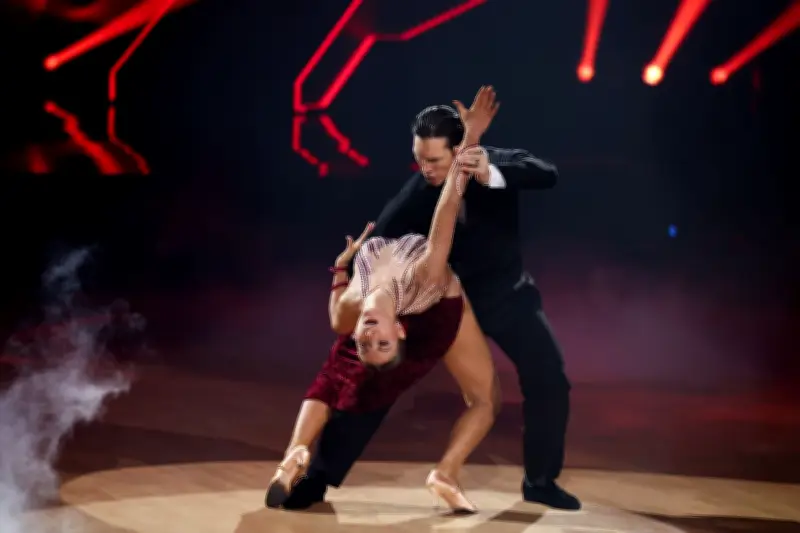 Anna-Carina Woitschack feiert perfekten Tanzauftakt bei Let's Dance mit 30 Punkten