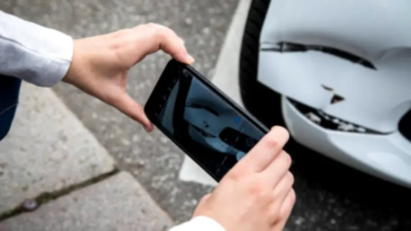 Anwalt rettet 82-Jährigem nach Unfallflucht den Führerschein in Neubrandenburg