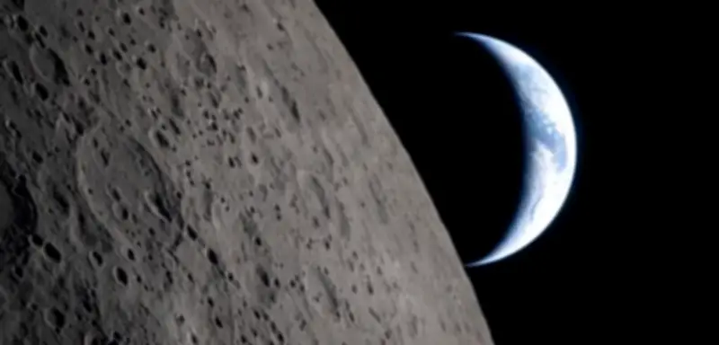 Artemis 2: Spektakuläre Mondbilder zeigen unerforschte Krater und kosmische Phänomene