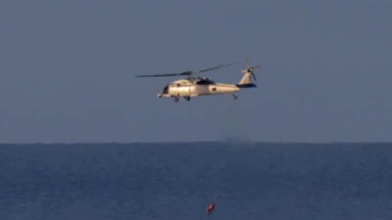 Artemis-Astronauten sicher gelandet: Hubschrauber bergen Crew nach Pazifik-Wasserung