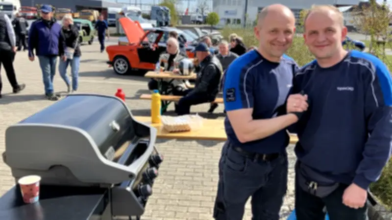 Artur & Dimitri Fritz: Zwei Brüder verwirklichen Traum mit eigener TÜV-Station in Prenzlau