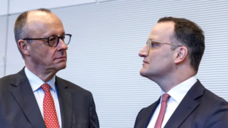 Atomkraft-Debatte neu entfacht: Spahn fordert Reaktivierung gegen Merz' 'irreversible' Linie