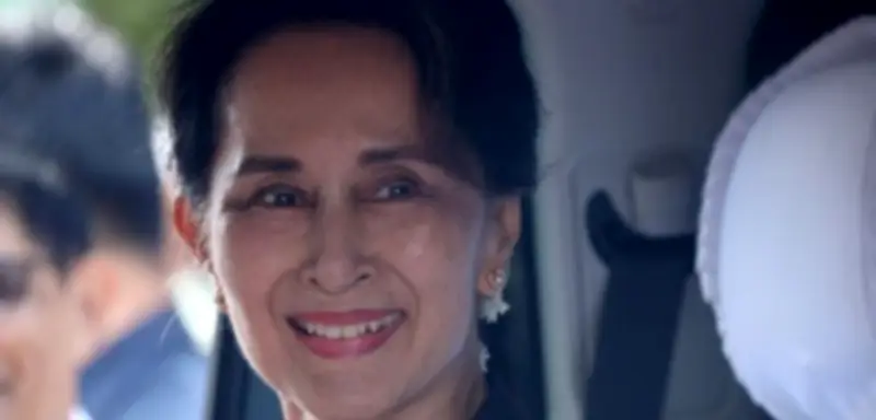 Aung San Suu Kyi: Verlegung von Gefängnis in Hausarrest