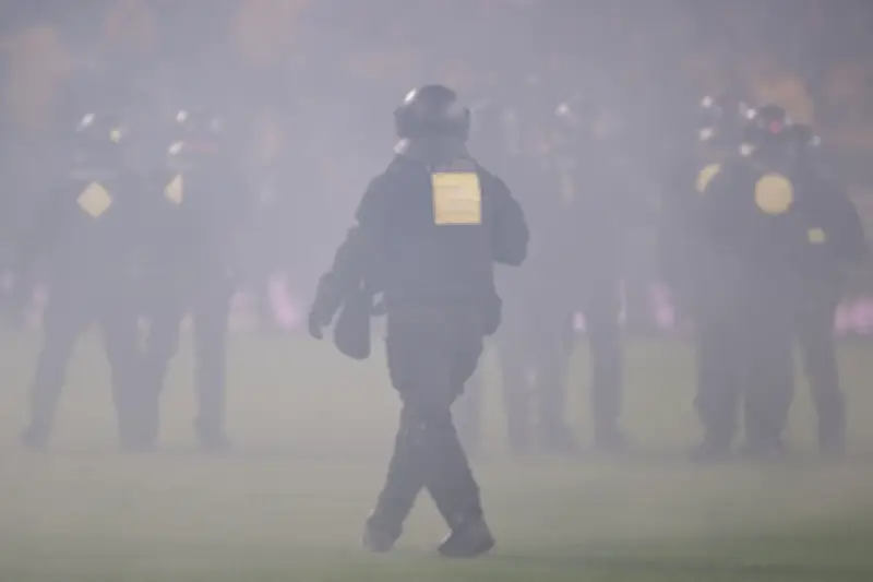 Ausschreitungen bei Dynamo Dresden: Polizei ermittelt weiterhin ohne Täteridentifikation