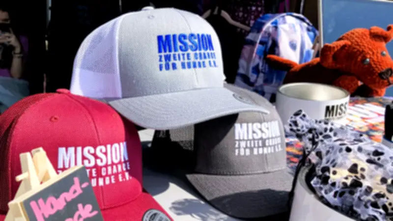 Autogramme, Spenden und große Emotionen: Andrang beim Aktionstag von Mission Zweite Chance