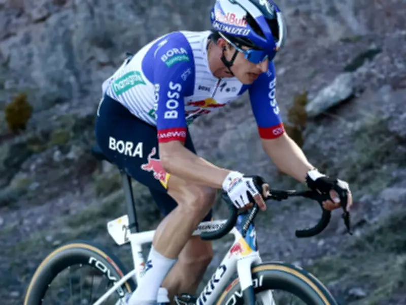 Baskenland-Rundfahrt: Florian Lipowitz erkämpft sich Podestplatz nach Seixas-Show