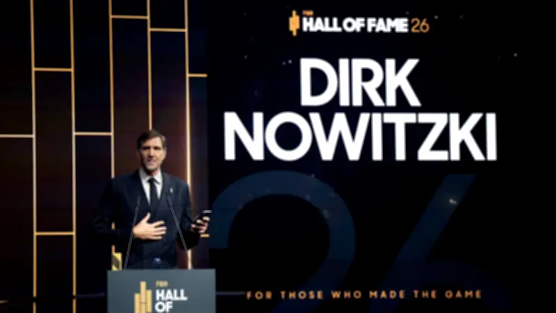 Basketball-Ikone Nowitzki: Kuriose Dankesrede bei FIBA Hall of Fame-Ehrung