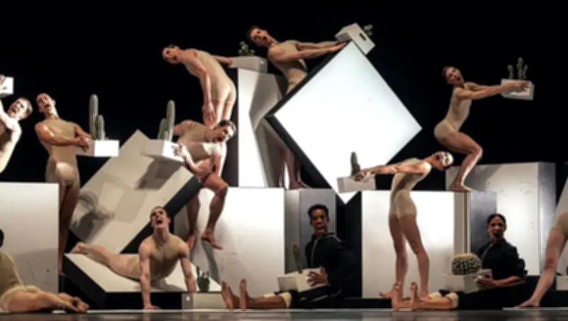 Bayerisches Staatsballett begeistert mit Dreiteiler „Tanzende Systemsprenger“ bei Ballettfestwochen