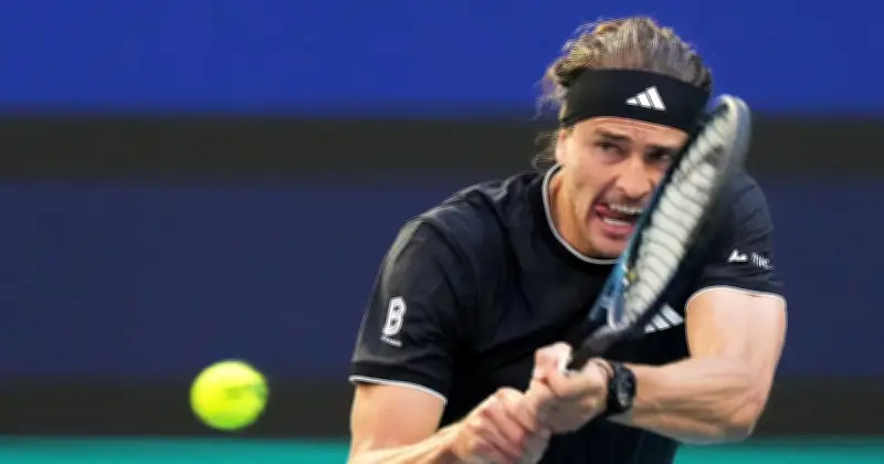 Becker begeistert: Gestärkter Zverev greift Top-Duo auf Sand an