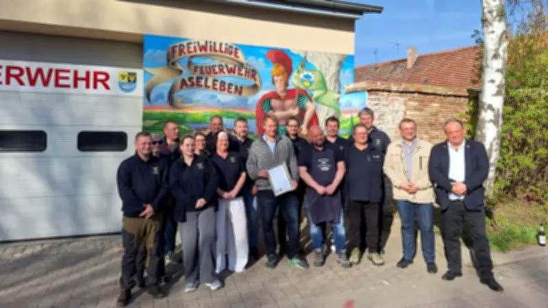 Beeindruckendes Graffiti-Kunstwerk von Alto Kottmeir ziert Feuerwehrhaus in Aseleben