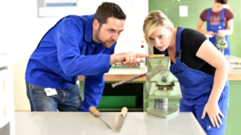 Über 50.000 Euro Einstieg: In diesen Ausbildungsberufen winkt das höchste Gehalt