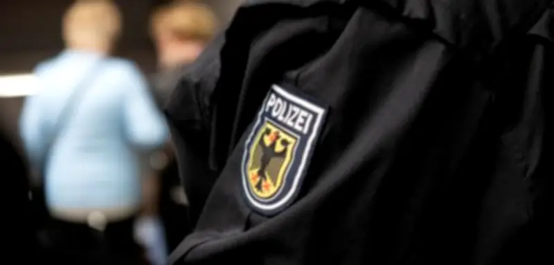 Berliner Helfer brutal verprügelt: Gruppe attackiert Mann nach Hilfe für belästigte Frauen in S-Bahn