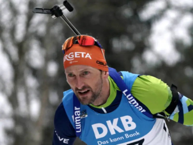 Biathlon-Star Jakov Fak vollzieht überraschende Kehrtwende und setzt Karriere fort