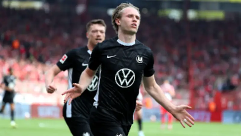 Bielefeld-Frisur als Glücksbringer: Wimmers Haarschnitt soll VfL Wolfsburg retten