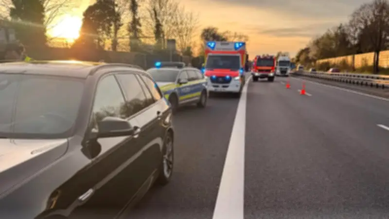 Blitzgeburt auf der Autobahn 23: Kombi wird zum Kreißsaal bei Halstenbek